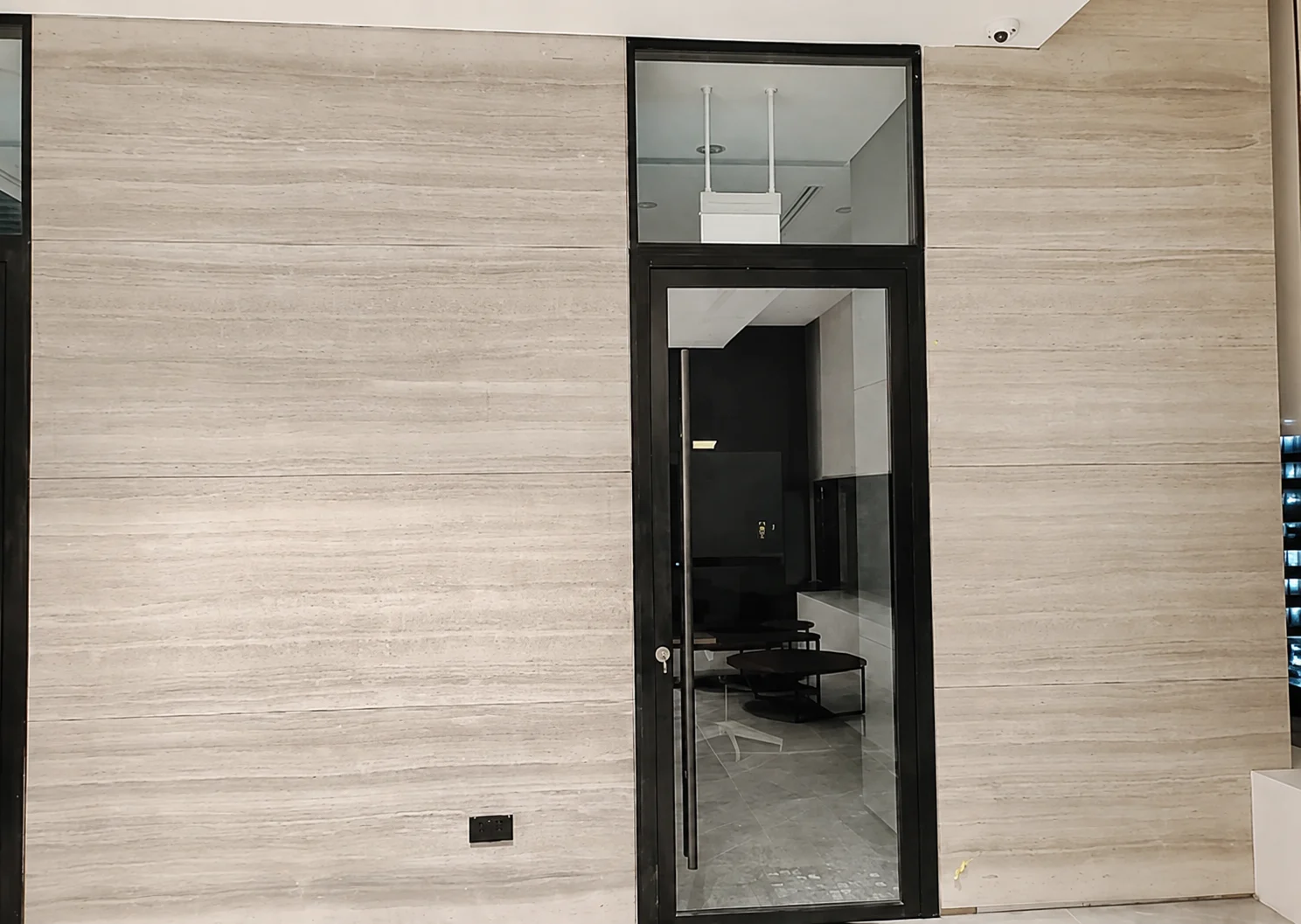 Stone-effect wall and doorway in the supplied office portfolio